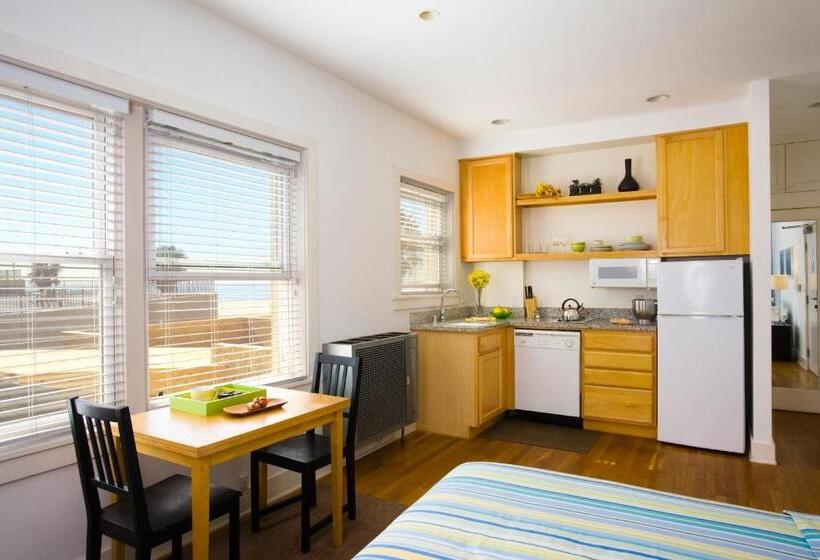 هتل Venice Suites