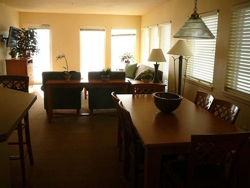 فندق Whale Pointe At Depoe Bay