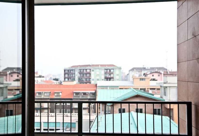 Housing32 Apartments