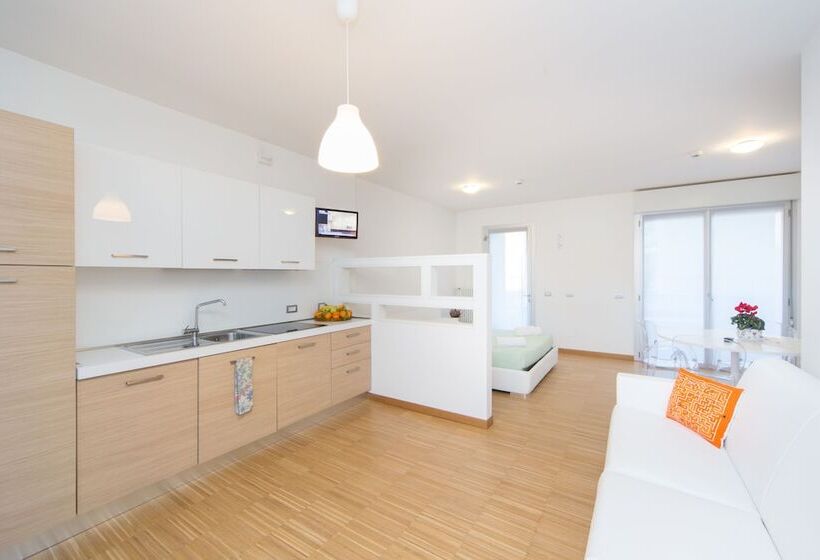 Housing32 Apartments