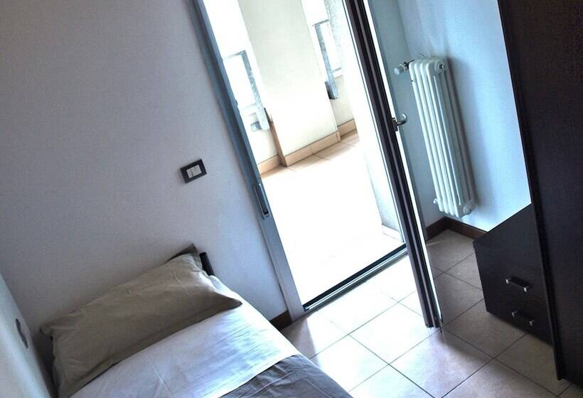 Housing32 Apartments