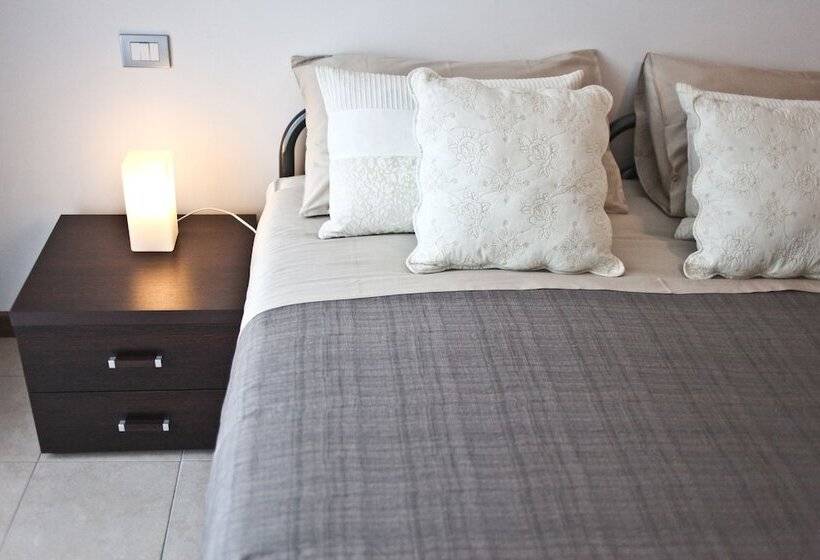 Housing32 Apartments