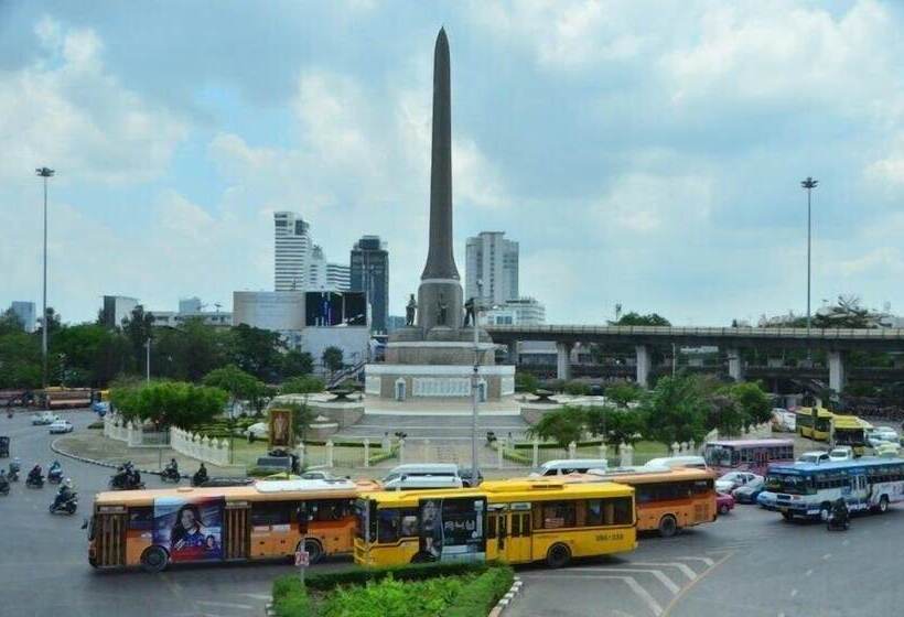 Ma Non Nont Hotel & Apartment