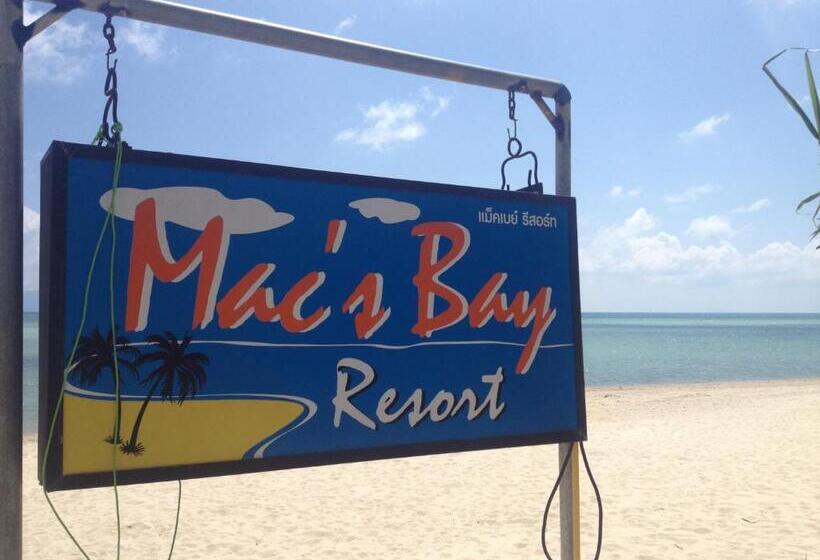 Mac's Bay Resort