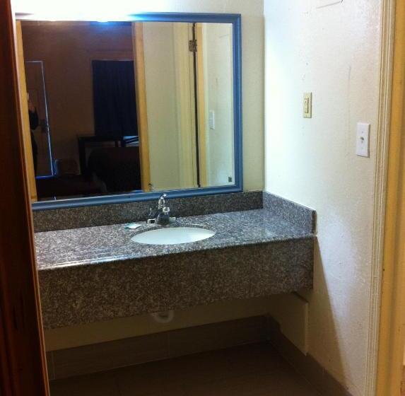 فندق على الطريق Emerson Inn  Jacksonville