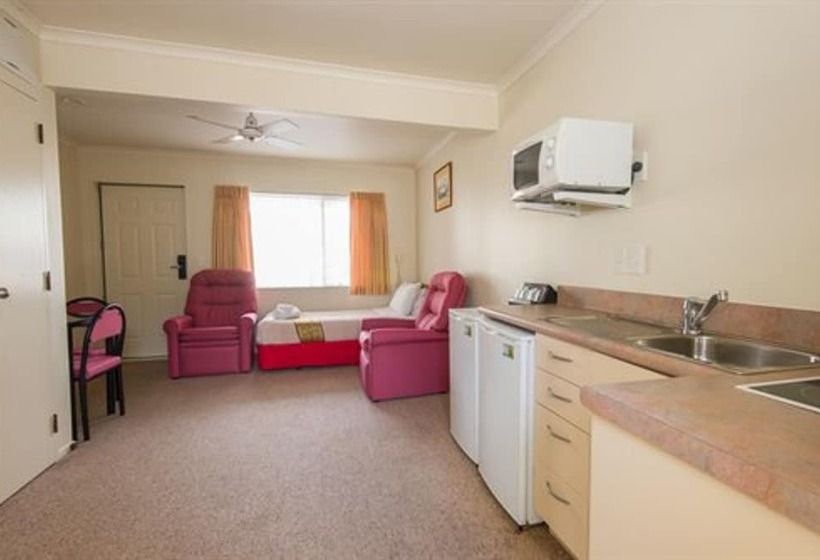 מוטל Hamilton Settlers Motor Lodge