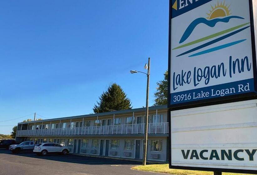 모텔 Lake Logan Inn