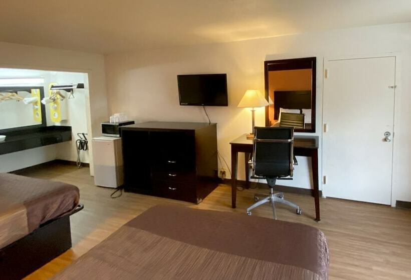 فندق على الطريق Landmark