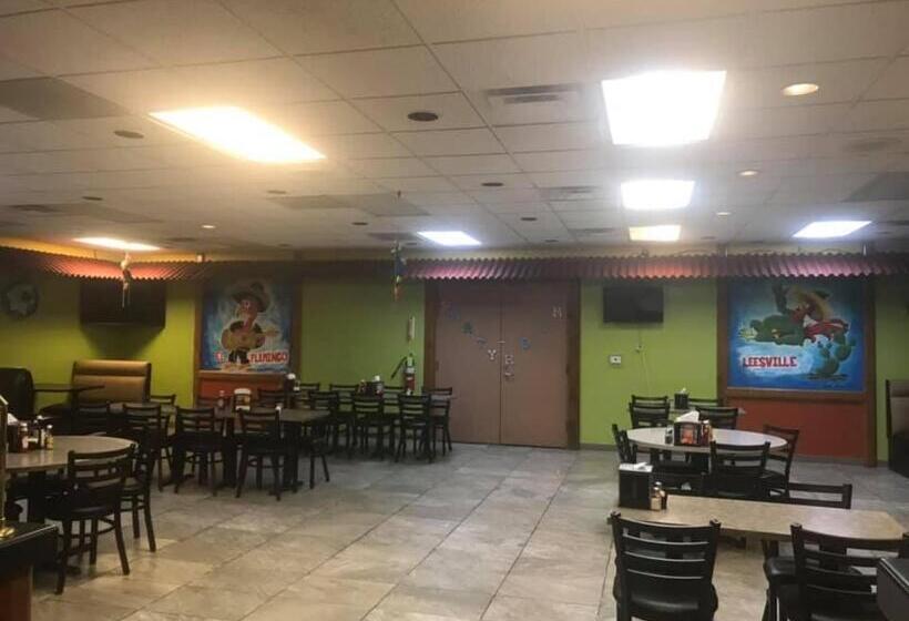 فندق على الطريق Landmark