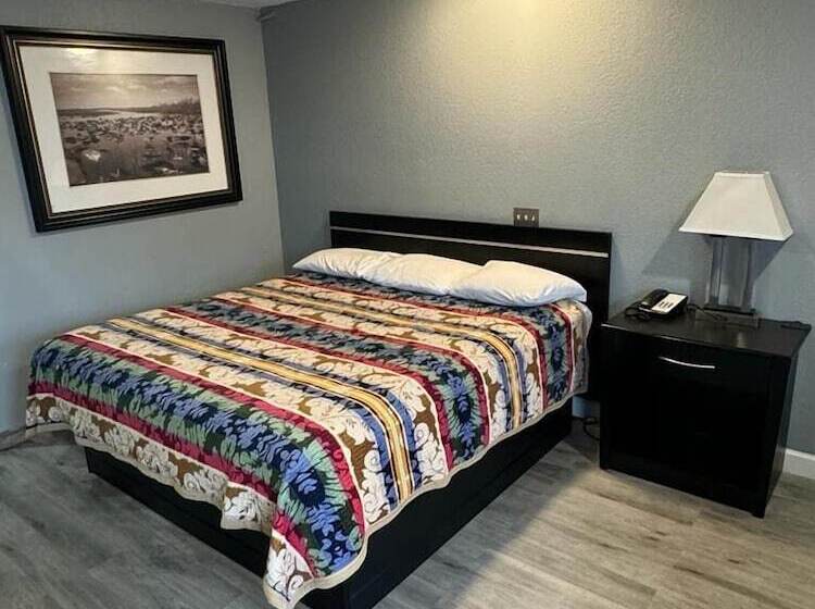 モーテル Midtown Lodge