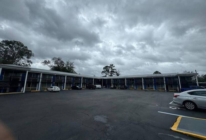 モーテル Midtown Lodge