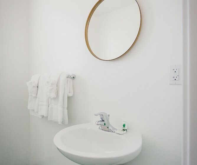 فندق على الطريق Mylo