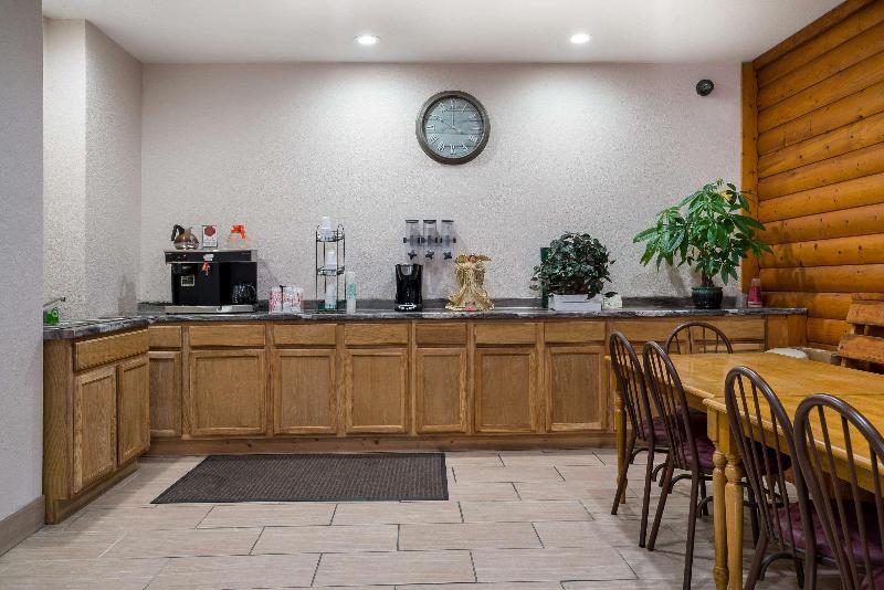 מוטל Rodeway Inn