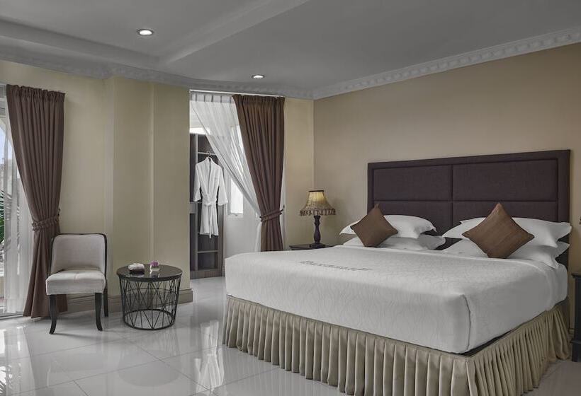 Palace Gate Hotel & Residence By Ehm