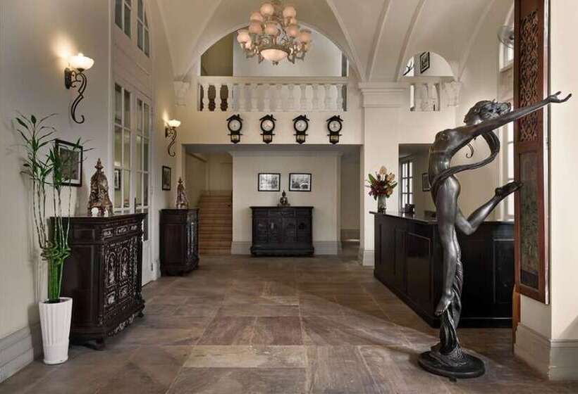 Palace Gate Hotel & Residence By Ehm