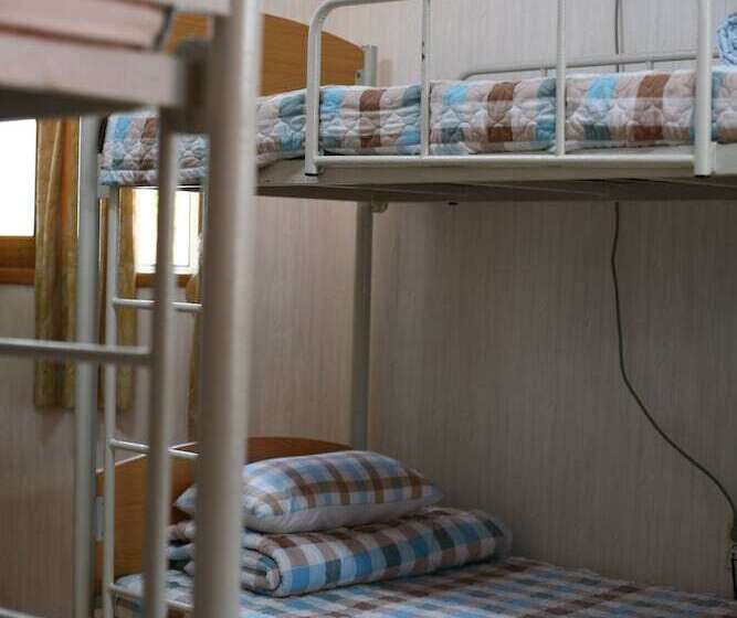 Пансион Guesthouse In Gangneung Myunggane