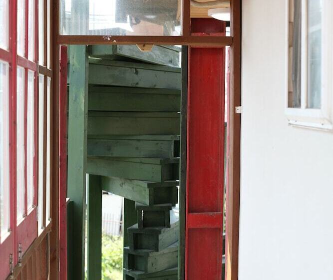 Пансион Guesthouse In Gangneung Myunggane