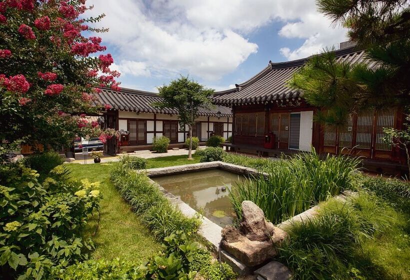 פנסיון Hanok Hotel Dong Nak Won