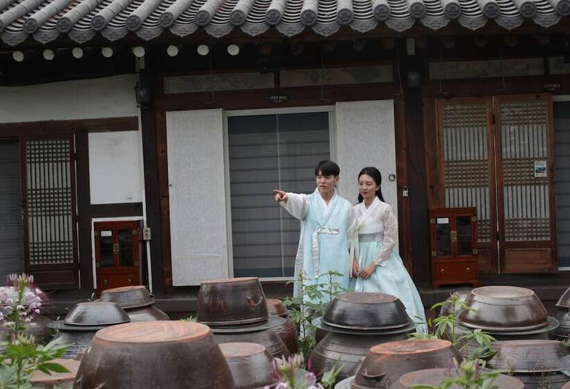 פנסיון Hanok Hotel Dong Nak Won