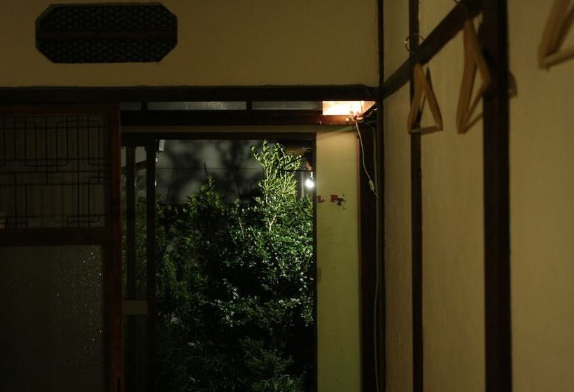 Пансион Osaka Guest House Drummer S Dream Hostel