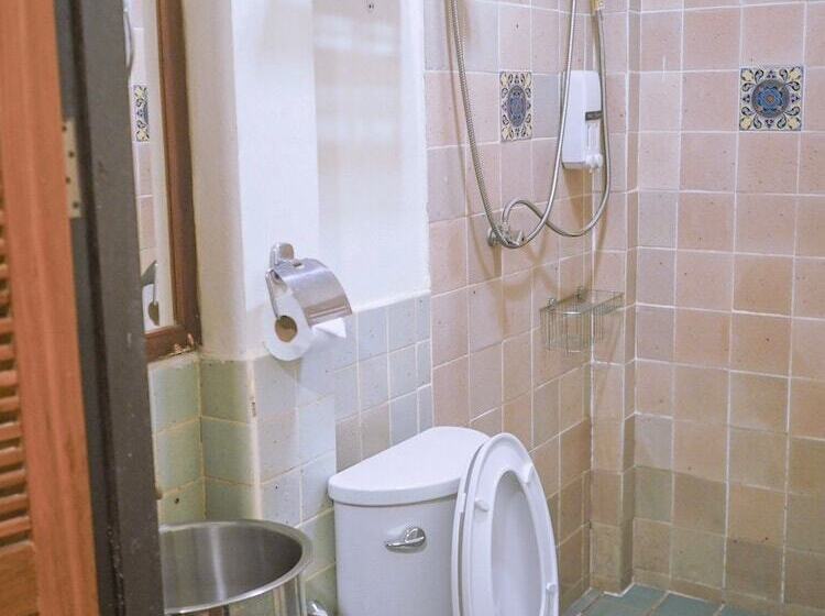 פנסיון Rustic Guest House