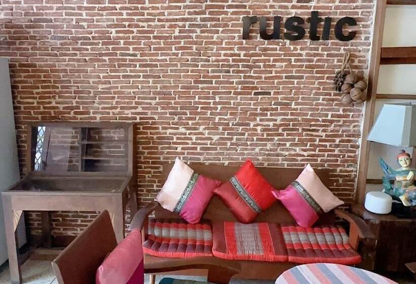 פנסיון Rustic Guest House