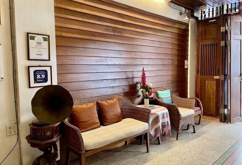 פנסיון Rustic Guest House