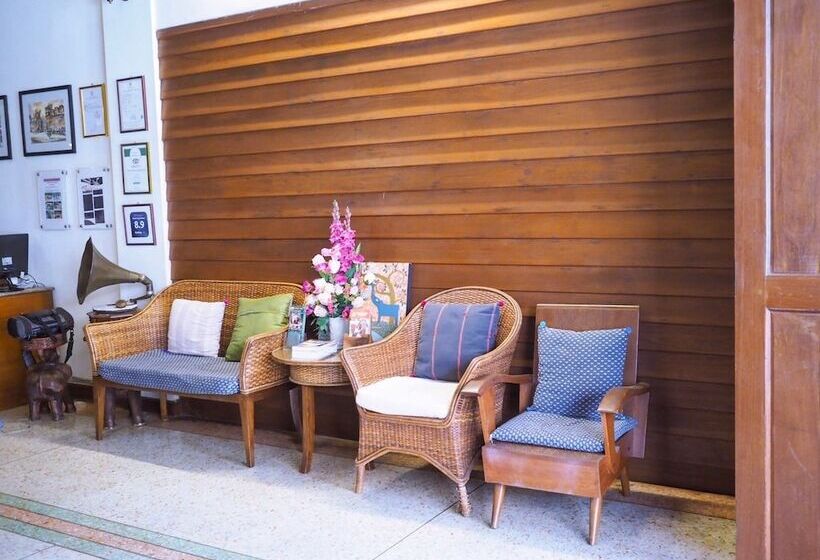 פנסיון Rustic Guest House