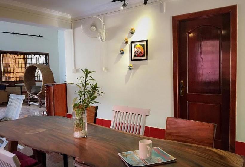 ペンション The Cashew Nut Guesthouse