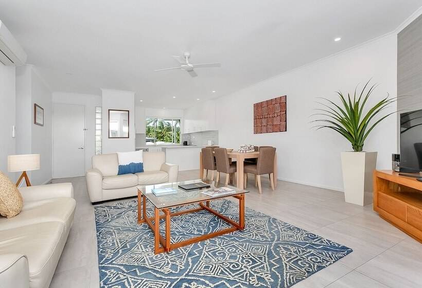 Seascape Holidays  Beaches