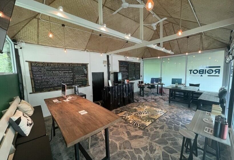 Shiralea Backpackers Resort