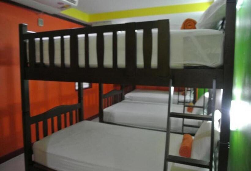 Silla Patong Hostel