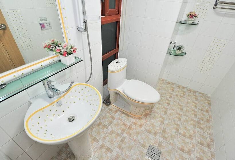 Sokcho Esher House Pension