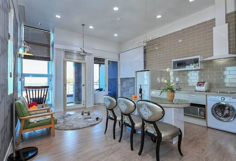 Sokcho Esher House Pension