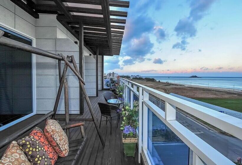 Sokcho Esher House Pension