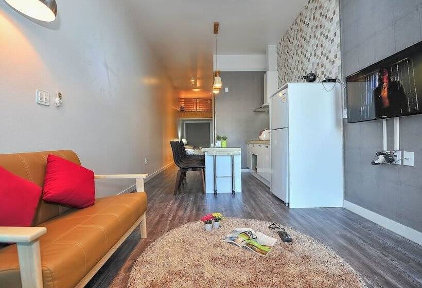 Sokcho Esher House Pension