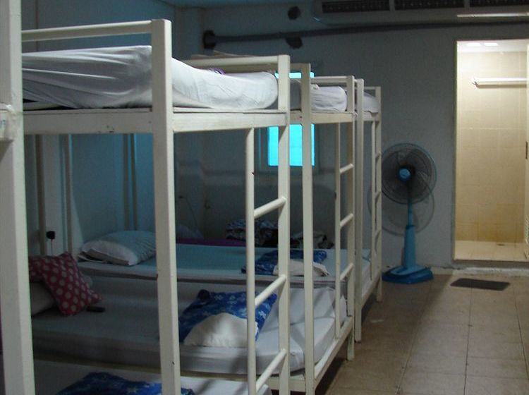 Lucky House Dorm Room   Hostel