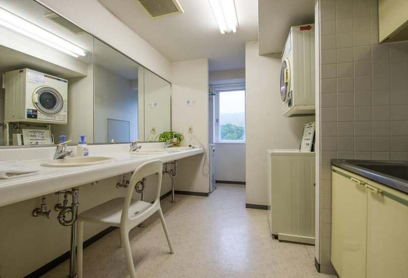 Owashi Lodge   Hostel