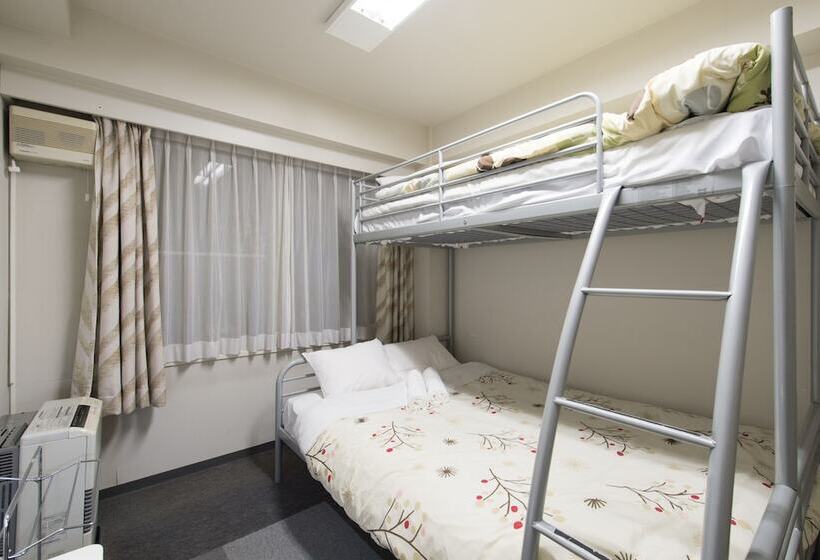 Owashi Lodge   Hostel