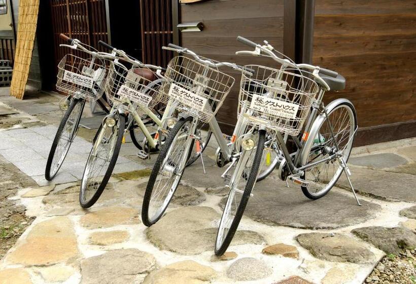 Общежитие Sakura Guest House