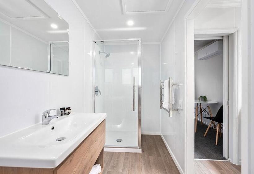 Ashleigh Court Motel