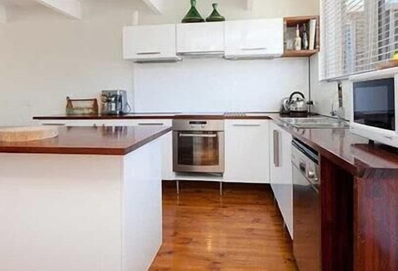 Bayside St Johns Close