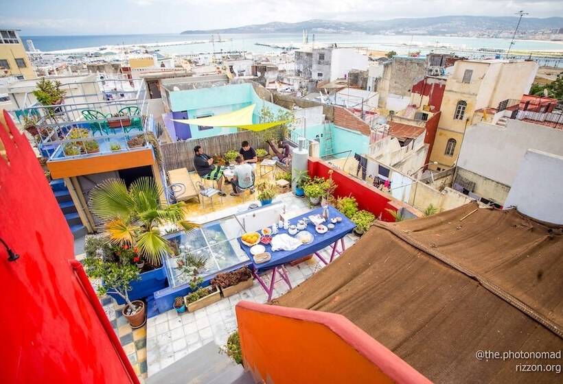 تختخواب و صبحانه Bayt Alice Hostel