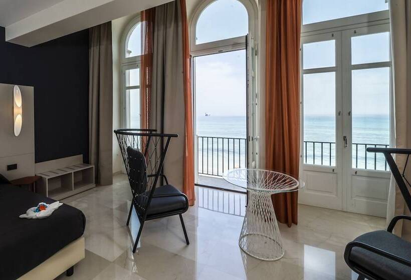 تختخواب و صبحانه Central Gallery Rooms Palazzo D Ali  Staiti Xix