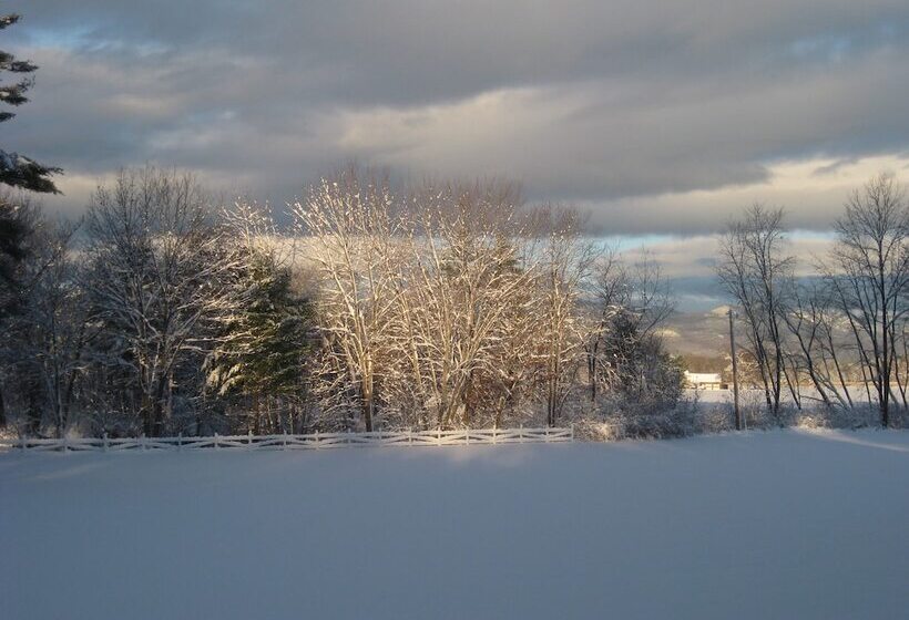 مبيت وإفطار Old Saco Inn