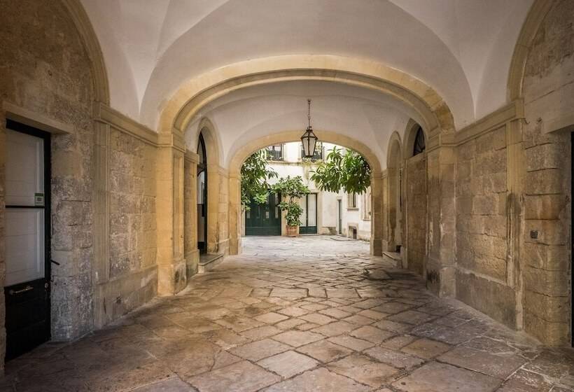 تختخواب و صبحانه Palazzo Bernardini Suites