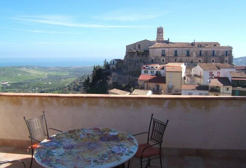 צימר Palazzo Madeo   Residenza D Epoca