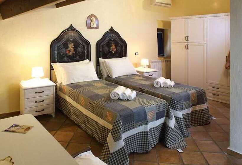 مبيت وإفطار Palazzo Madeo   Residenza D Epoca