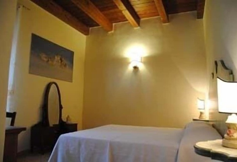 مبيت وإفطار Palazzo Madeo   Residenza D Epoca