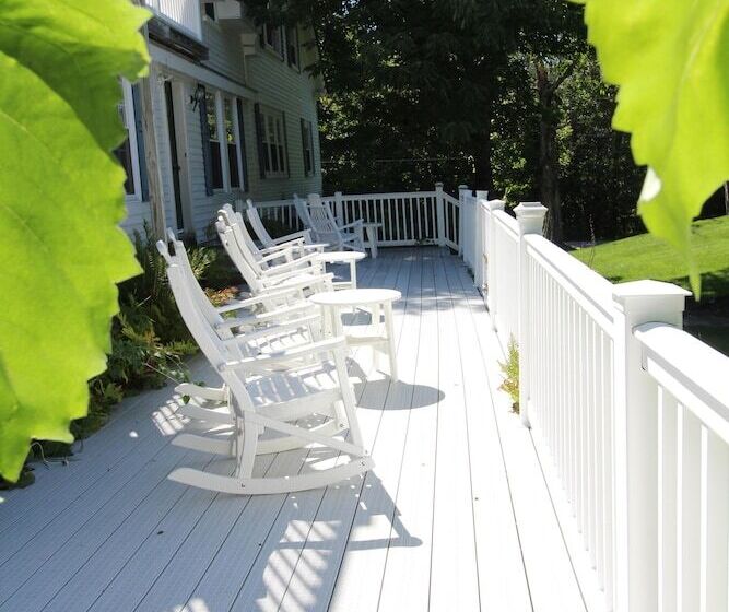 مبيت وإفطار The Nutmeg Inn